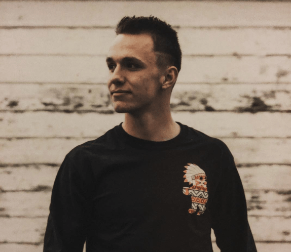 Screenshot_20180525-234618~2